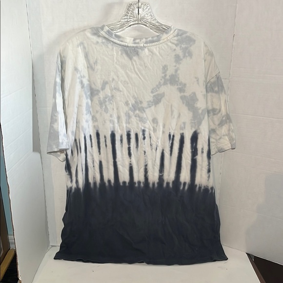 Old navy Black and White Short Sleeve Tee - Picture 5 of 7